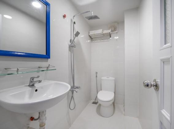 Hotel Elena Seaview 2*
